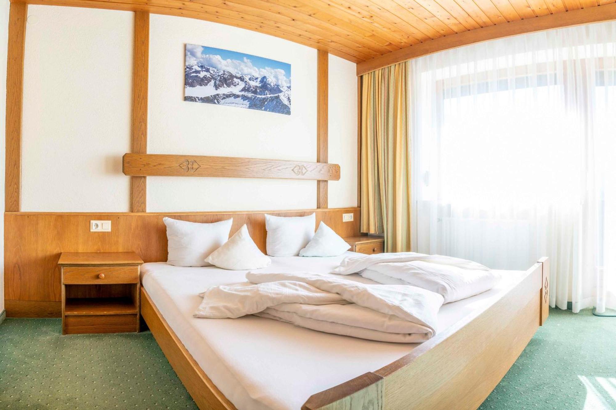 Ferienwohnungen Dietmar Thöni inclusive Pitztal Sommercard Arzl im Pitztal Exterior foto
