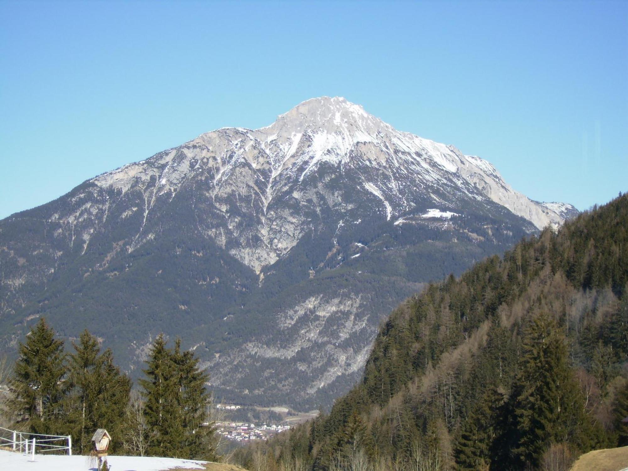 Ferienwohnungen Dietmar Thöni inclusive Pitztal Sommercard Arzl im Pitztal Exterior foto